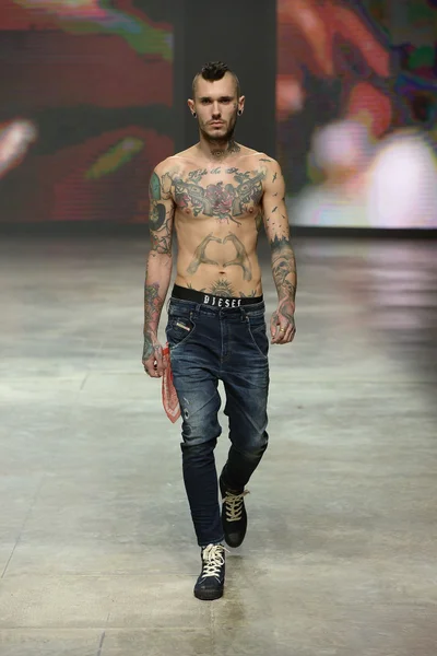 Look 58